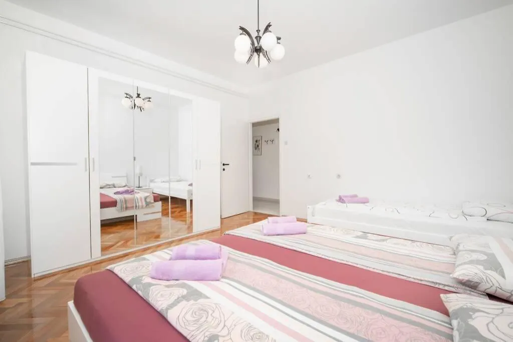 Apartman Noemi Rabac